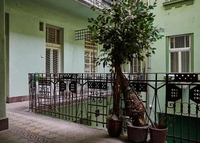 Wesselenyi 8 Great Synagogue Apartment Budapest